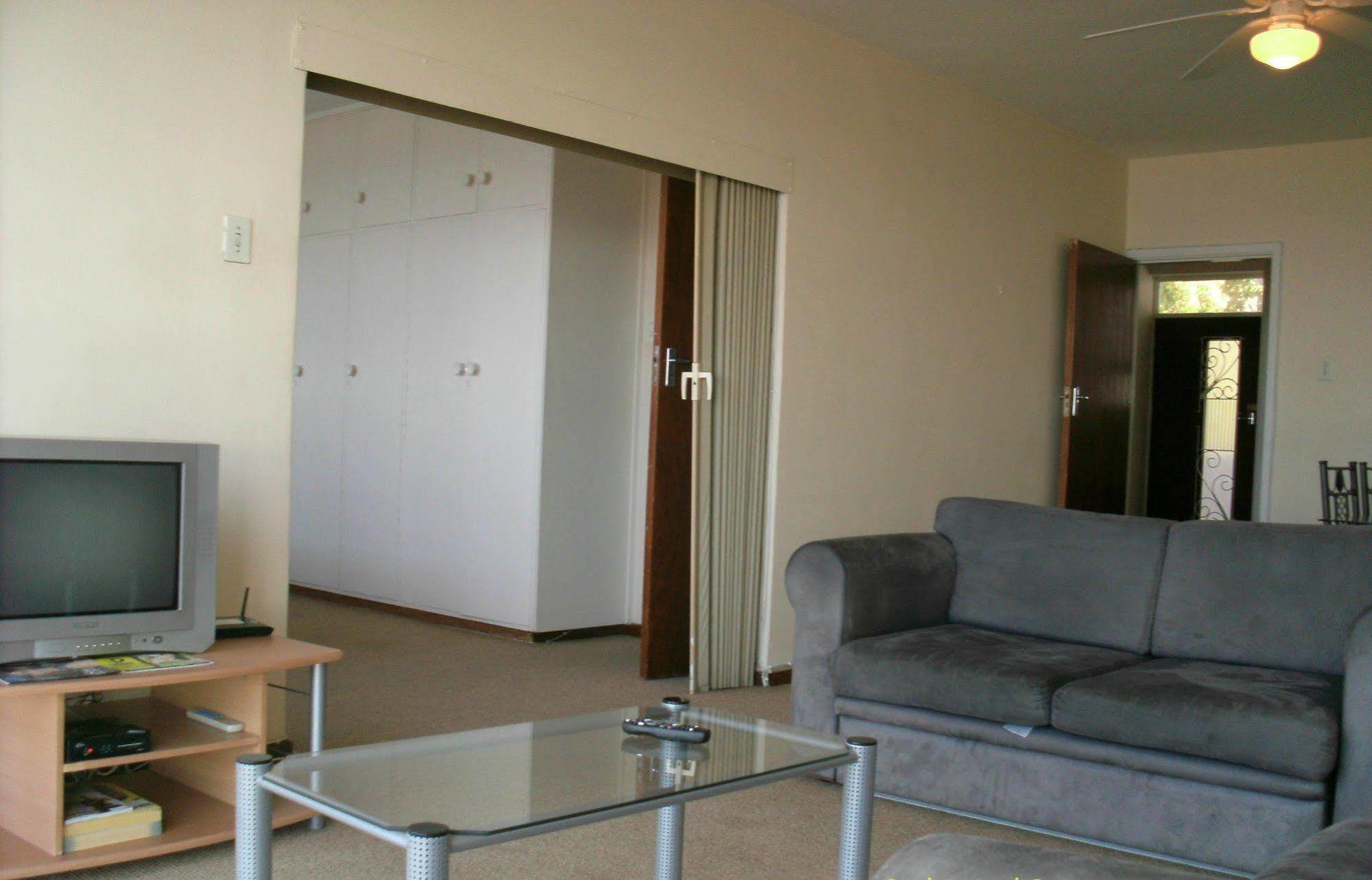 203 Mouille Grange Apartment Cape Town