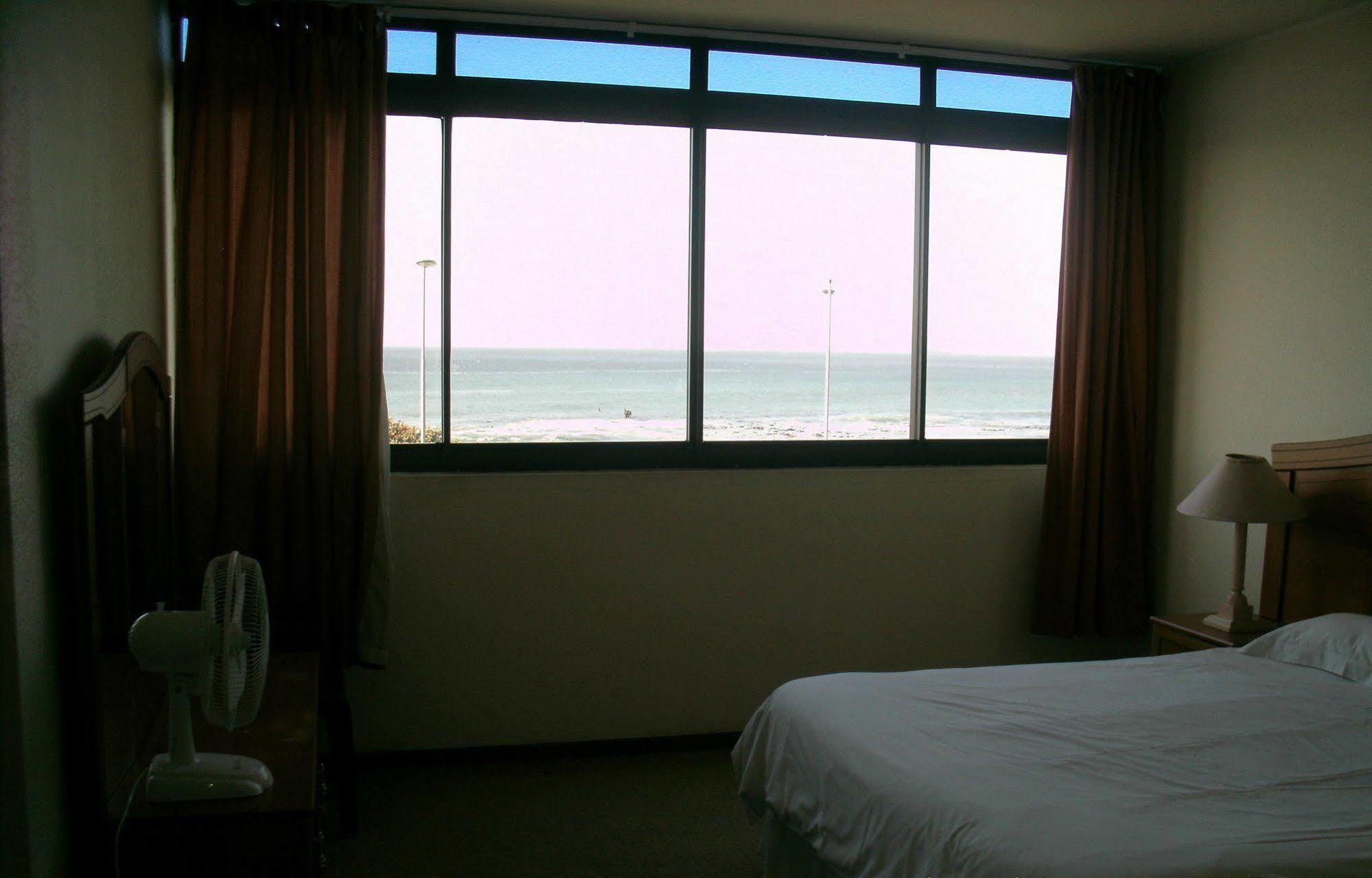 203 Mouille Grange Apartment Cape Town