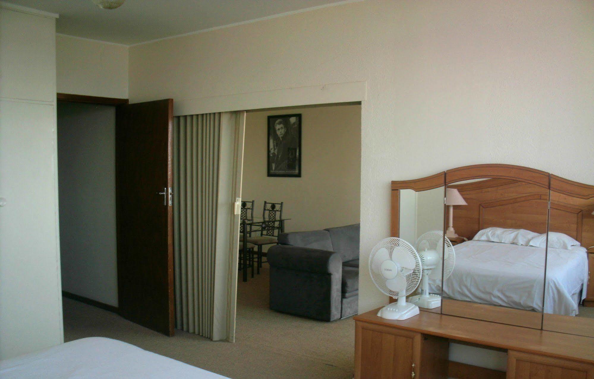 203 Mouille Grange Apartment *