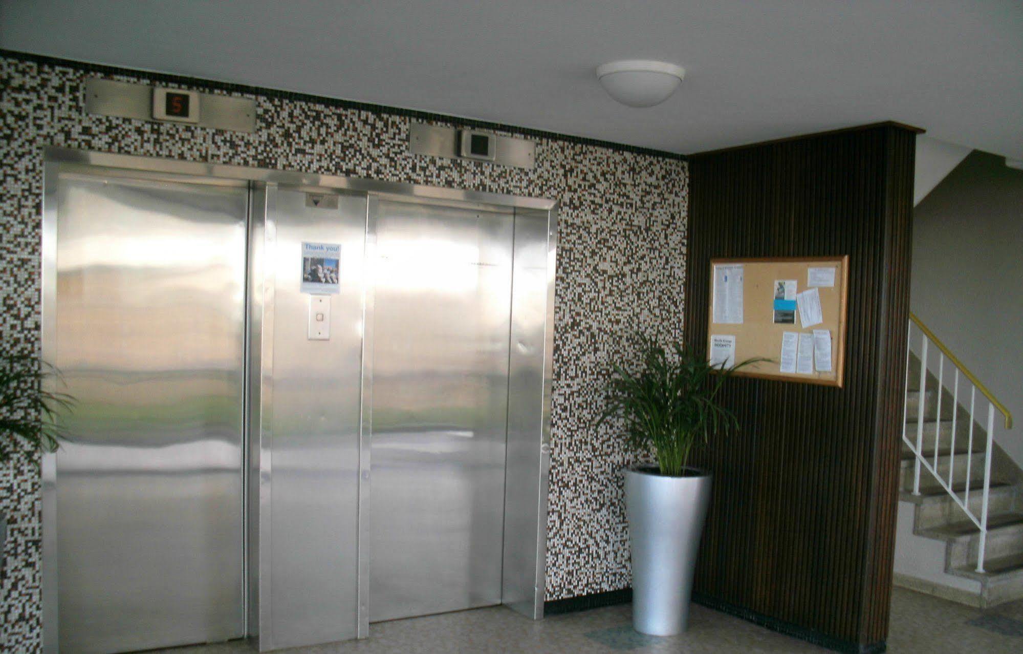 203 Mouille Grange Apartment *